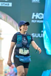 BIB: 100
                            <button type="button" onclick="openModal(24886618)" class="btn btn-primary btn-sm float-right btn-popup" data-toggle="modal" data-target=".modal-high-quality">
                        <i class="fas fa-shopping-cart"></i> Add to Cart
                    </button>
                                            <button type="button" onclick="isThisMe(24886618, true)" class="btn btn-success btn-sm float-right btn-popup btn-isme hidden" data-toggle="tooltip" data-placement="bottom" title="นี่คือรูปของคุณใช่ไหม คลิกที่นี่เพื่อเอาเข้าอัลบั้ม">
                        <i class="fas fa-plus"></i> Add to album
                    </button>
                    <button type="button" onclick="isThisMe(24886618, false)" class="btn btn-warning btn-sm float-right btn-popup btn-isnotme hidden">
                        <i class="fas fa-ban"></i> Remove from album
                    </button>